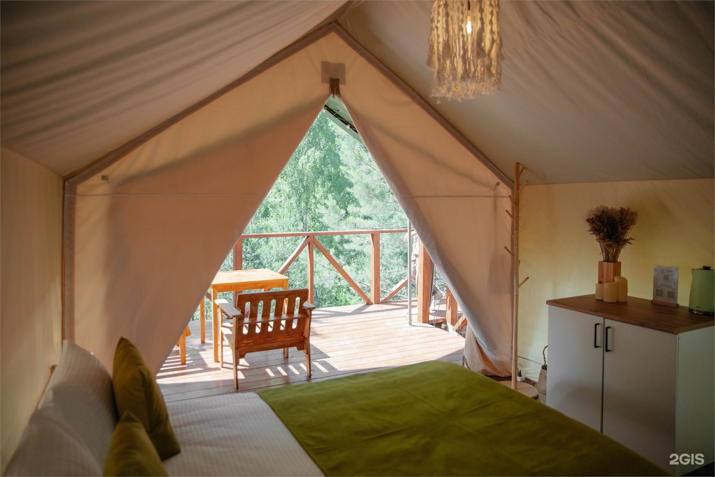 Сафари-тент стандарт у реки - фото 5