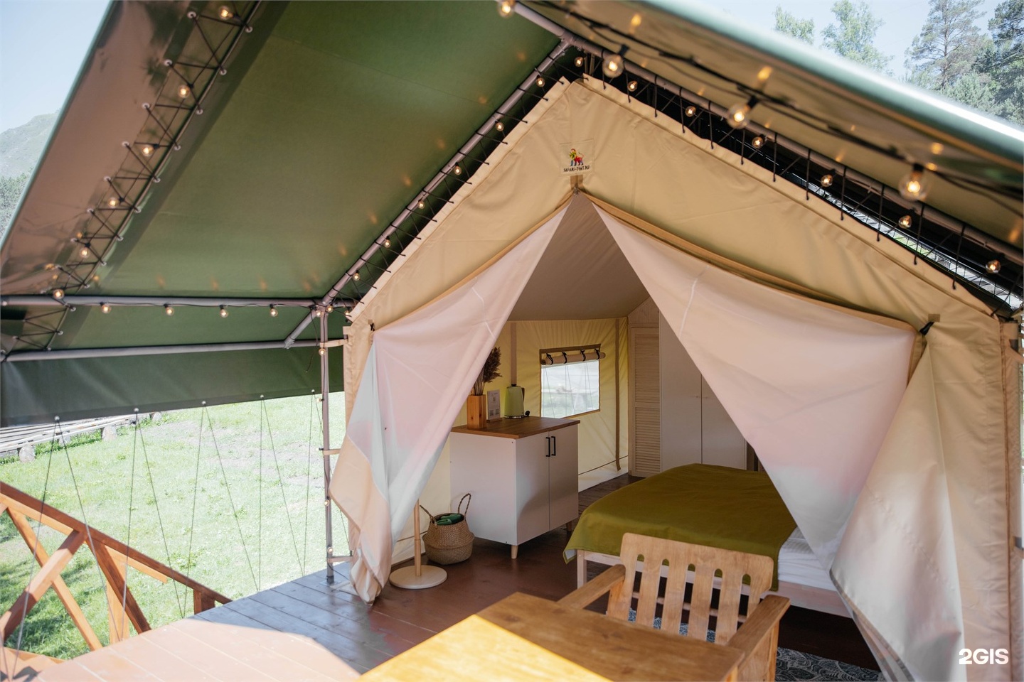 Сафари-тент стандарт у реки - фото 15