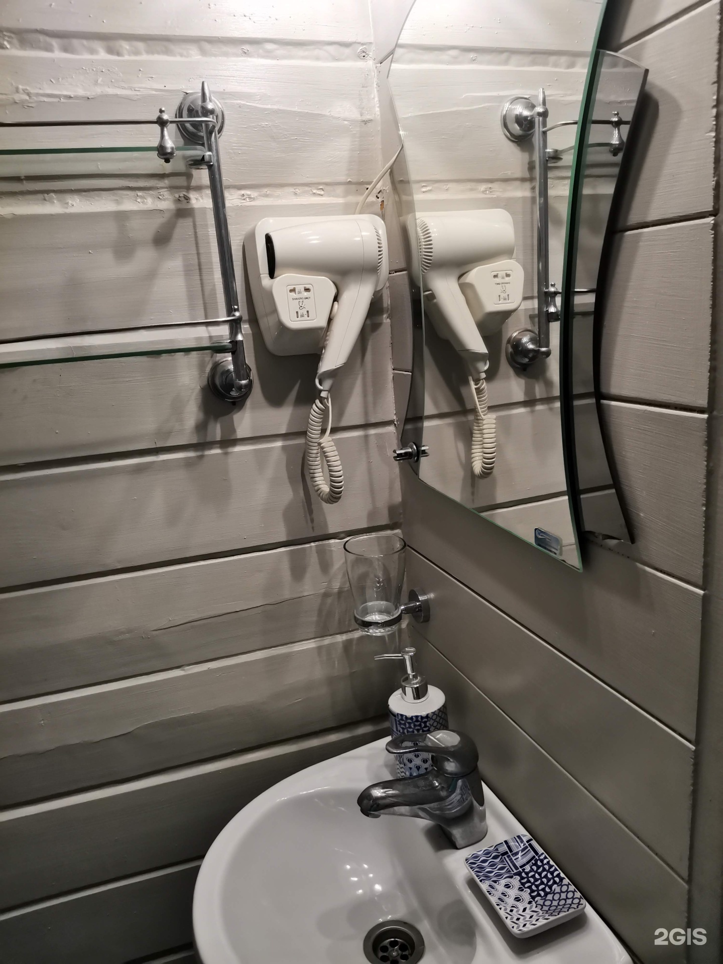 Дом с камином - фото 2