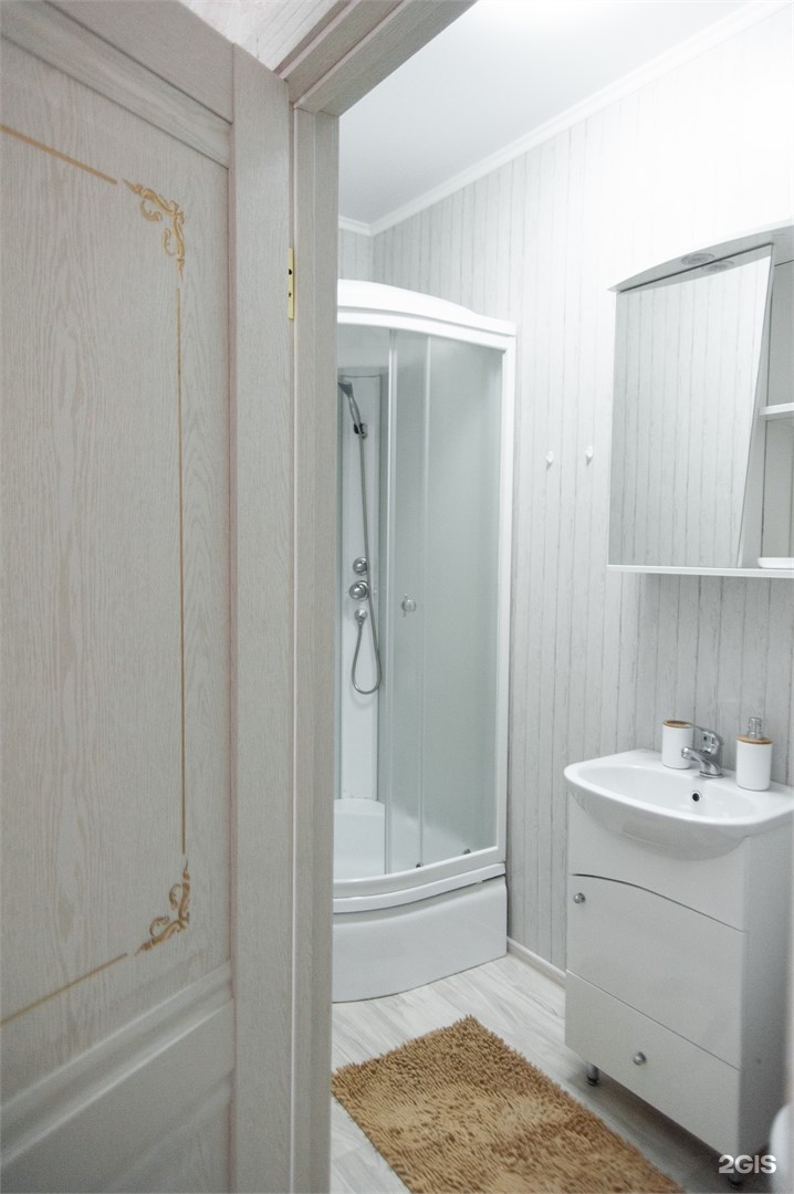 Классический улучшенный номер с диваном Воробьевы горы - фото 4