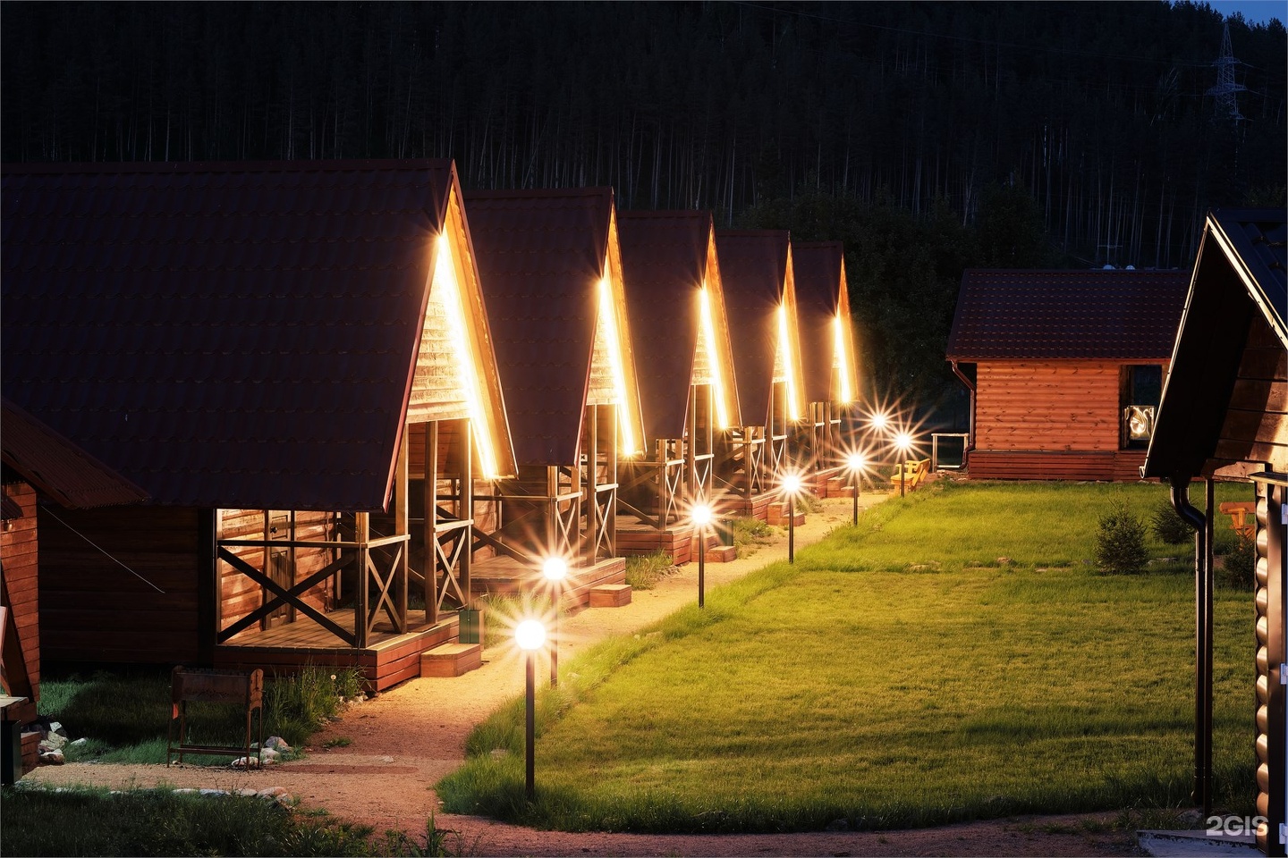 Летний домик с ТВ и холодильником - фото 7