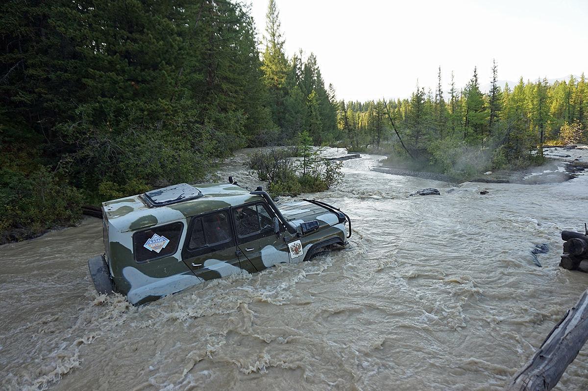 "Серебро Алтая", треккинг без рюкзаков к ледникам Актру. - фото 9