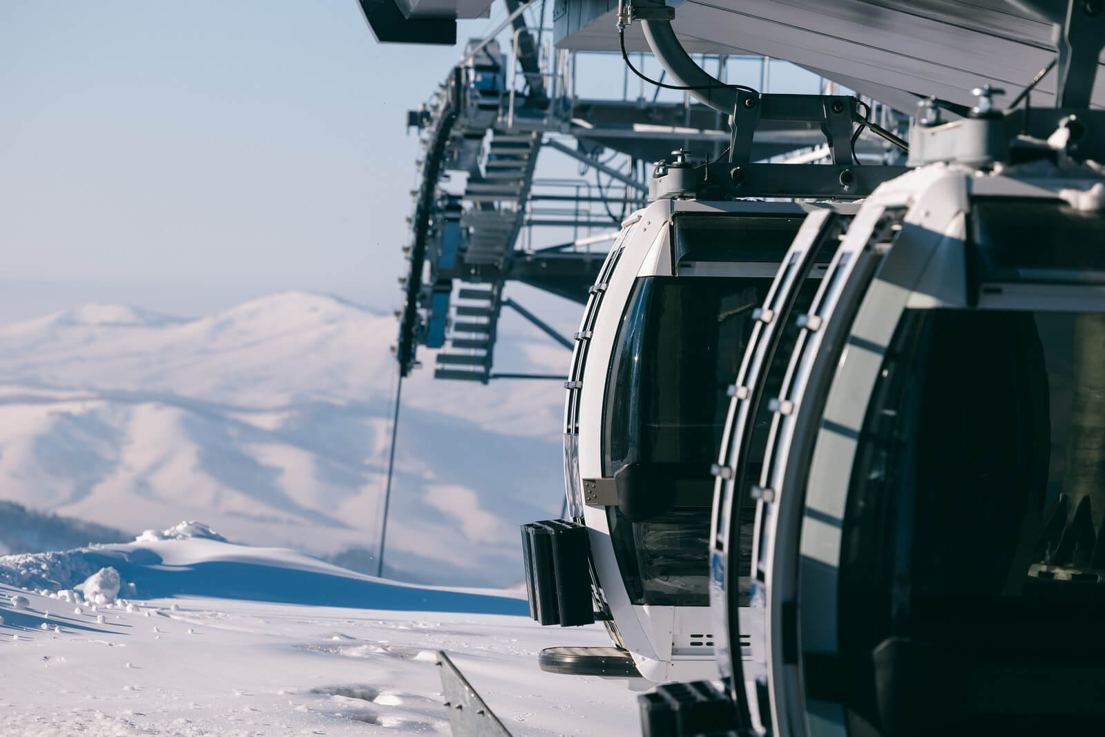 Курорт Манжерок увеличил зону катания до 81 км в зимнем сезоне 2026 - фото 2