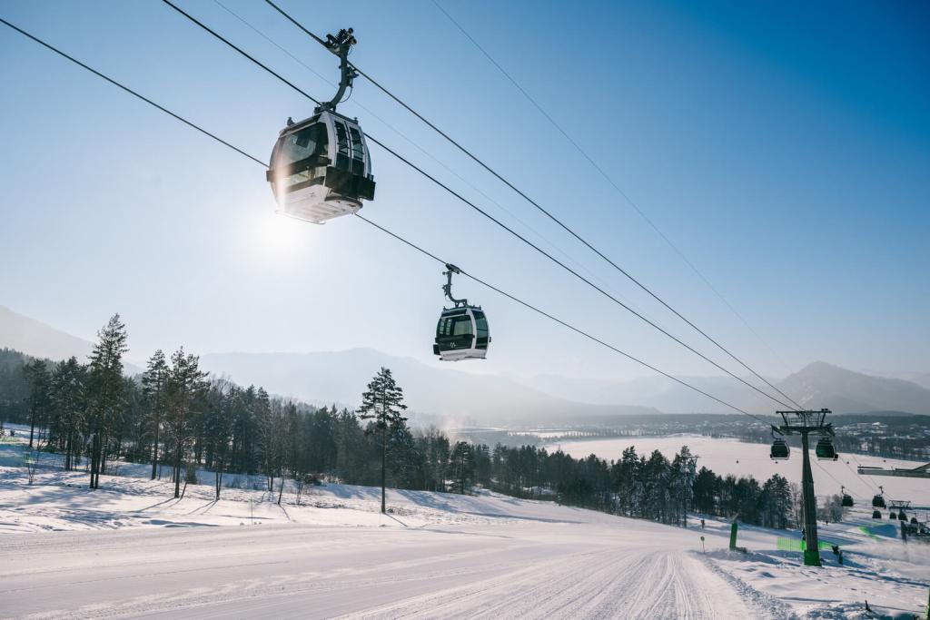 Курорт Манжерок увеличил зону катания до 81 км в зимнем сезоне 2026 - фото 9