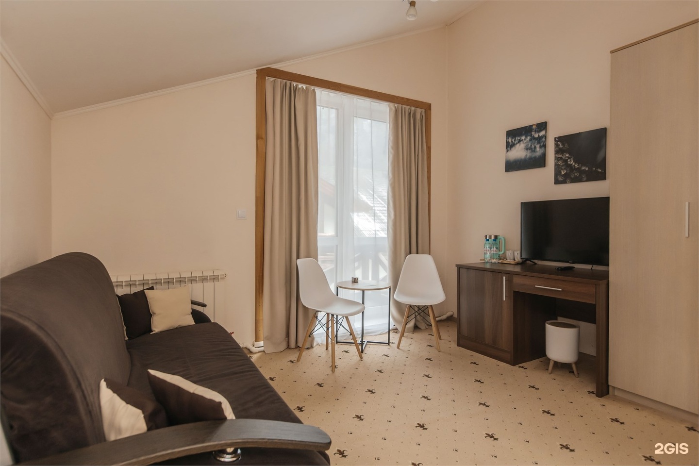 КОРПУС «СТУПЕНИ». Премьер, торцевой балкон - фото 4