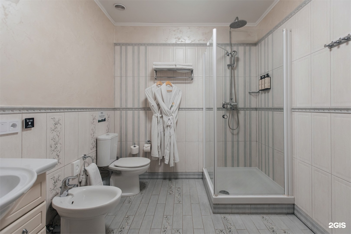 КОРПУС «ПРАВИТЕЛЬСТВЕННЫЙ». Студия +. Вид на реку - фото 5