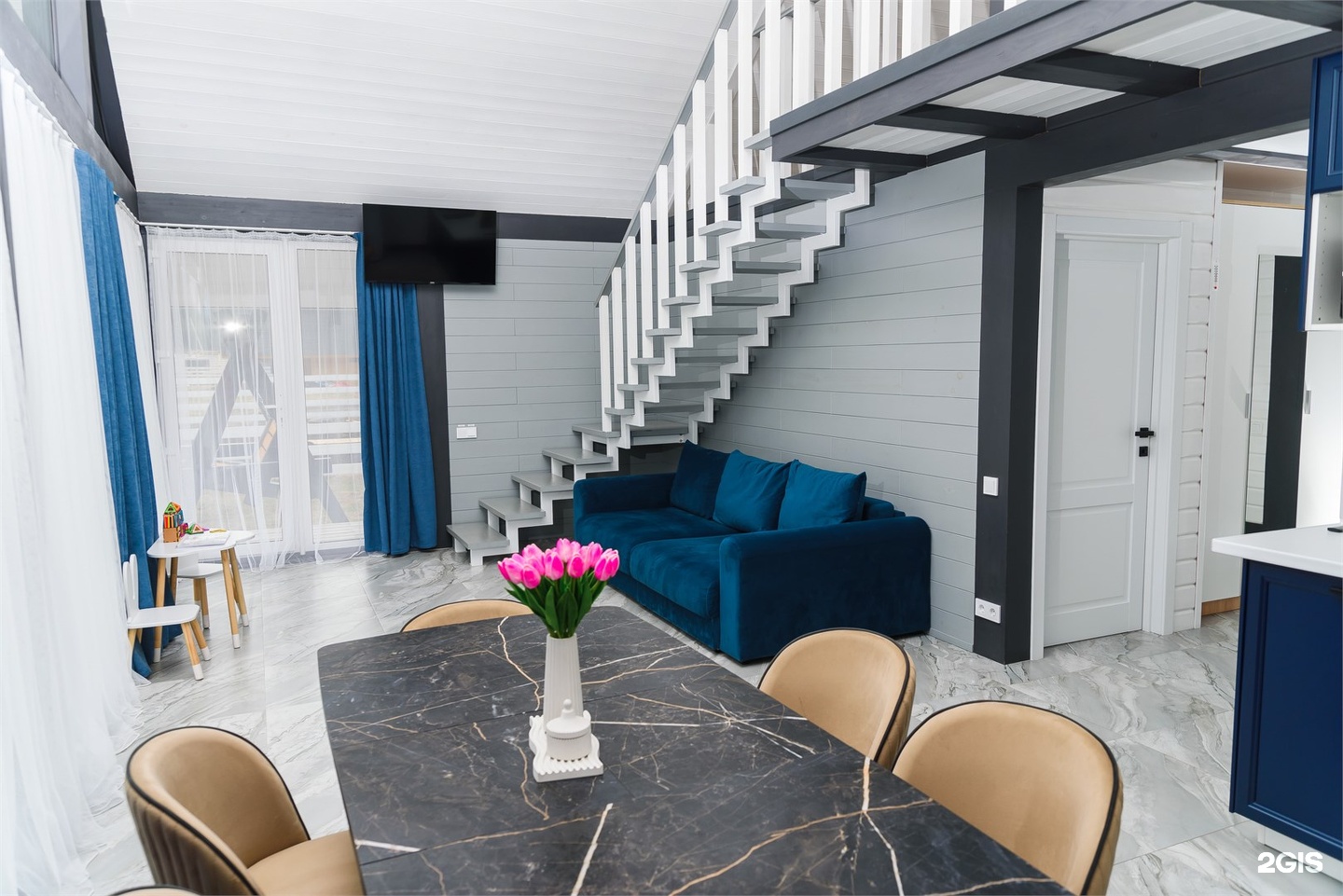 Коттедж №18/1, 6 соток - фото 1