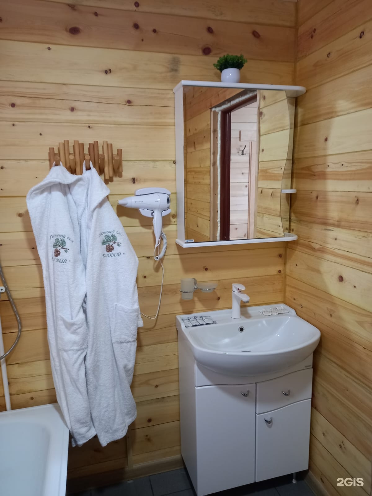 Еловый - фото 63