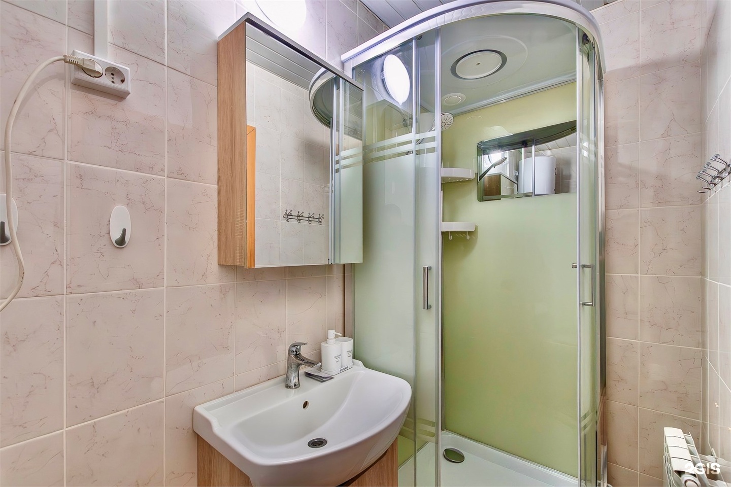 Стандарт с 2 односпальными кроватями (дом Катунь) - фото 10