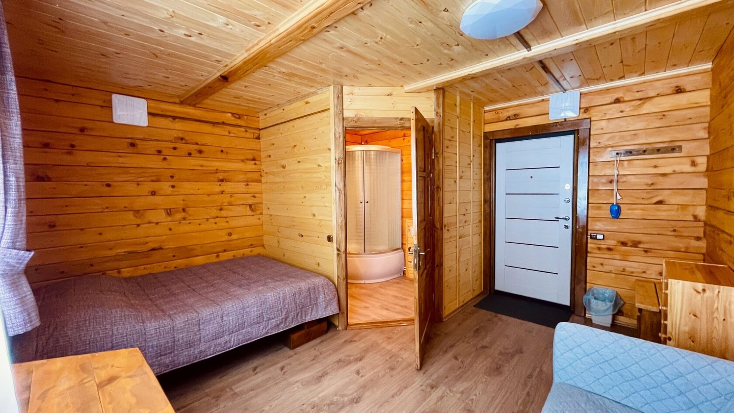 Красные ворота - фото 104