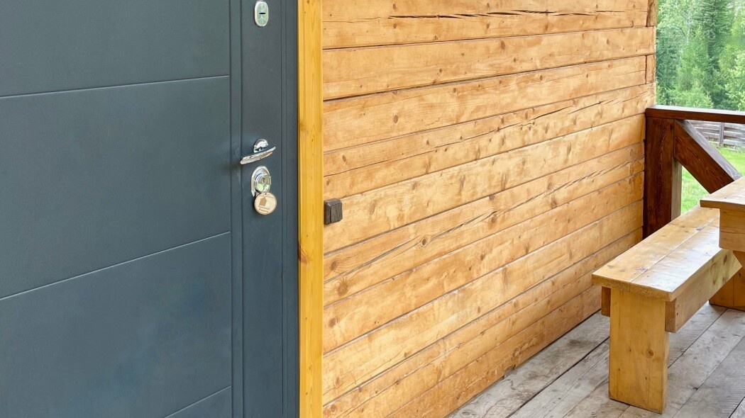 Семейный с 1 двуспальной и 2 односпальными кроватями с видом на горы (№3) - фото 2