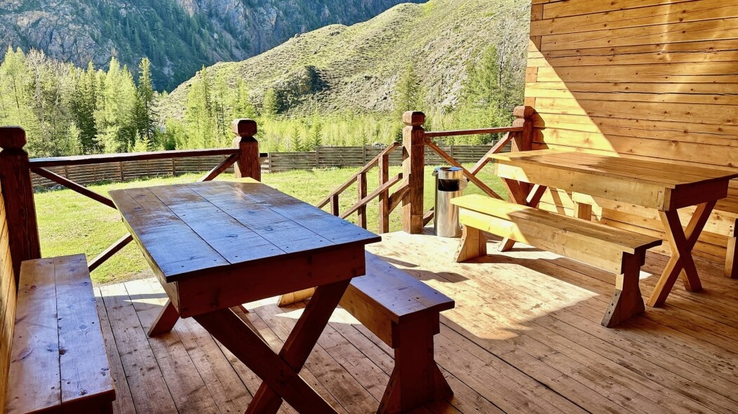 Двухместный номер с двуспальной кроватью и видом на горы (№4 и №5) - фото 13