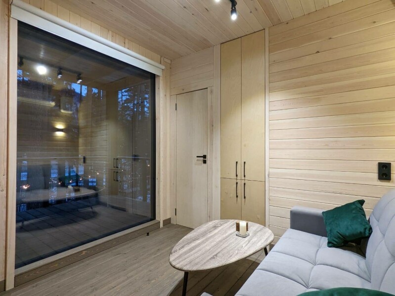 Большой зеркальный куб с отдельной спальней №20 для 2-4 гостей - фото 3