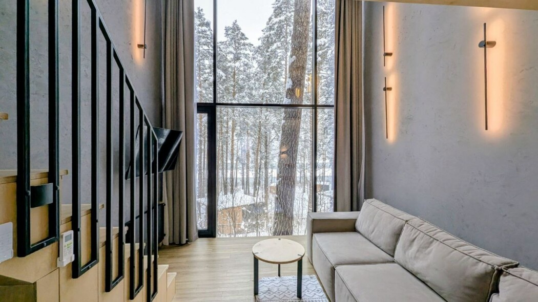 Двухэтажный номер люкс  36м²  в панорамном  триплексе для 2-4 гостей - фото 1