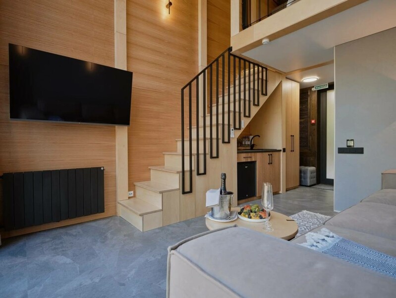 Двухэтажный номер люкс  36м²  в панорамном  триплексе для 2-4 гостей - фото 7