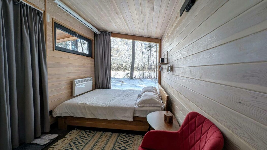 Спальня в лесу для двоих - фото 1