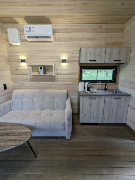 Большой зеркальный куб с отдельной спальней №0 для 2-4 гостей - фото 5