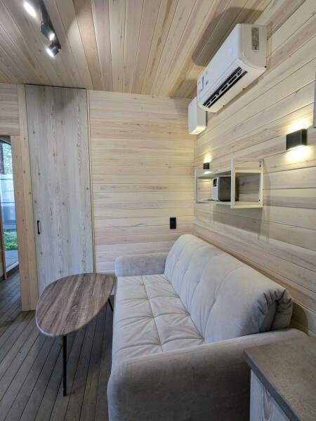 Большой зеркальный куб с отдельной спальней №0 для 2-4 гостей - фото 6