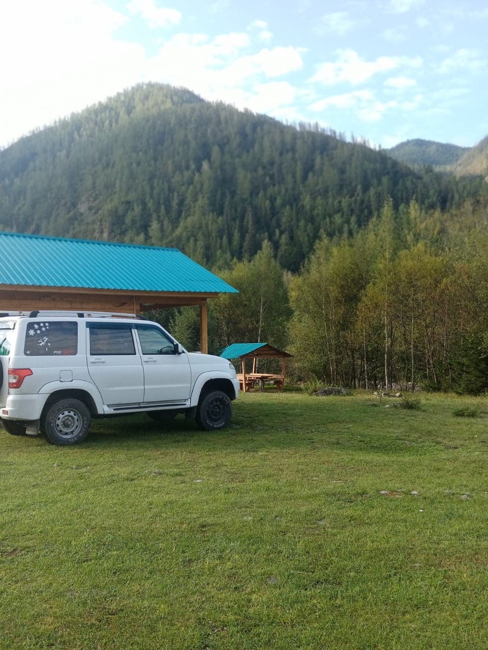 Трехместный номер с двуспальной и односпальной кроватью - фото 4