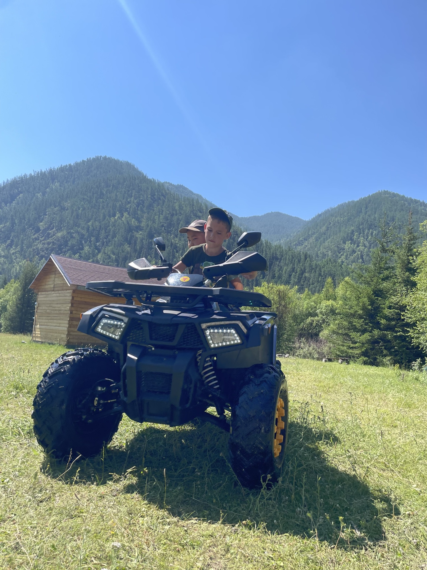 Трехместный номер с двуспальной и односпальной кроватью - фото 6