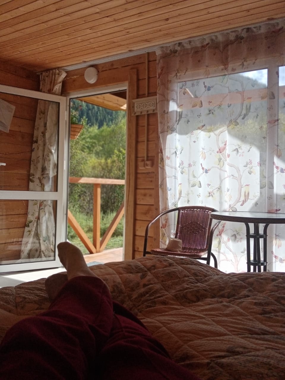 Трехместный номер с двуспальной и односпальной кроватью - фото 9