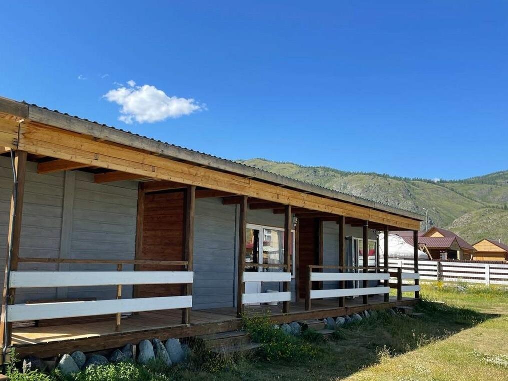 В горах Алтая - фото 1