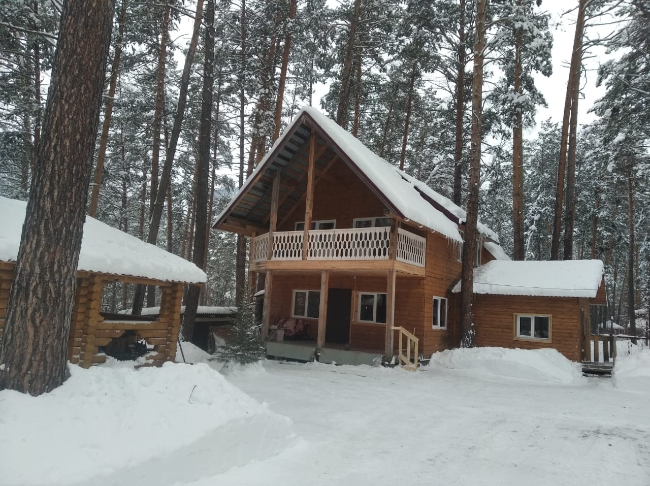 Коттедж с мангальной зоной - фото 1