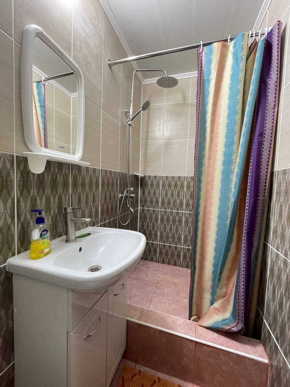 Стандартный пятиместный номер - фото 2