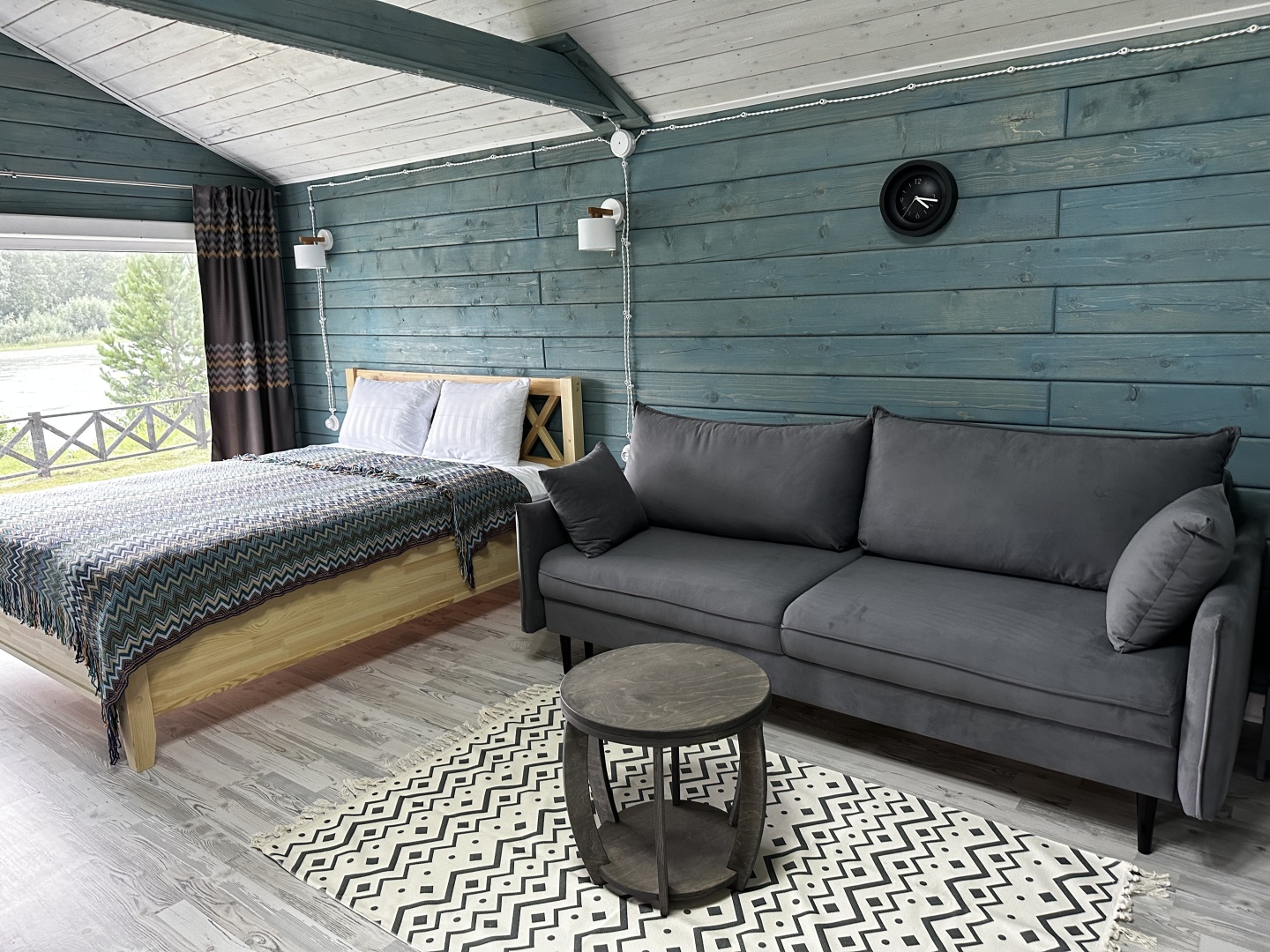 Дом с террасой - фото 1