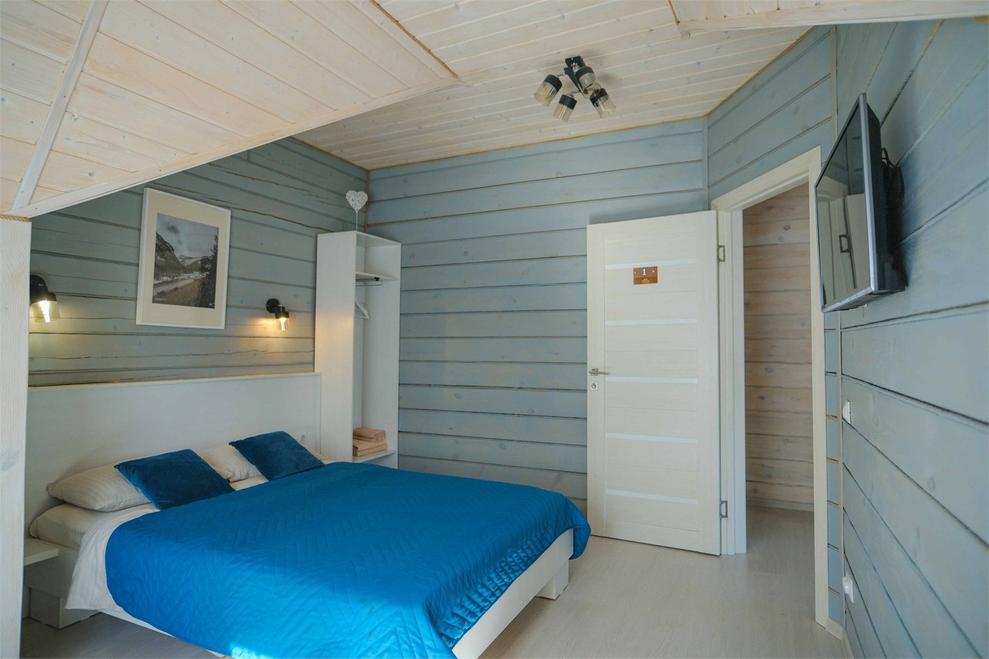 Двухэтажный коттедж - фото 23