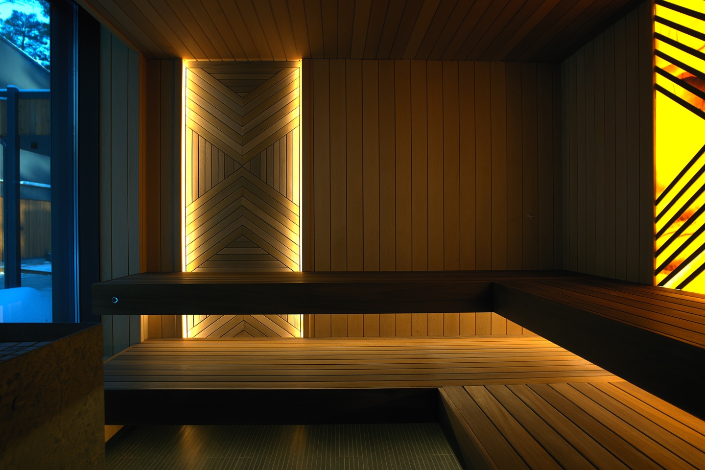 Хвоя в горах - фото 14