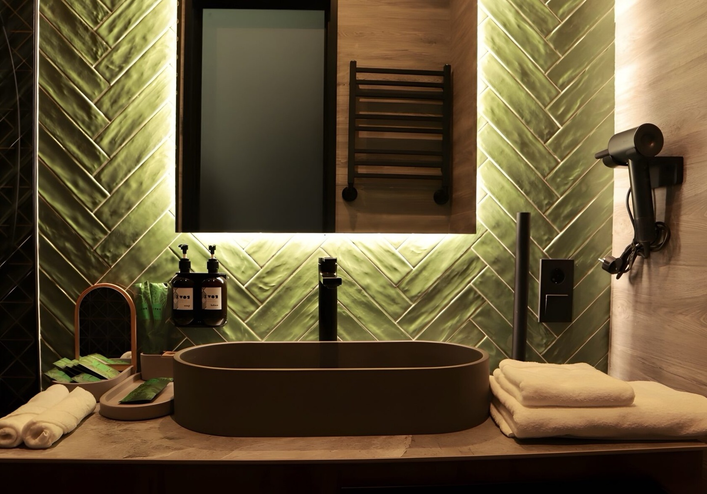 Хвоя в горах - фото 36