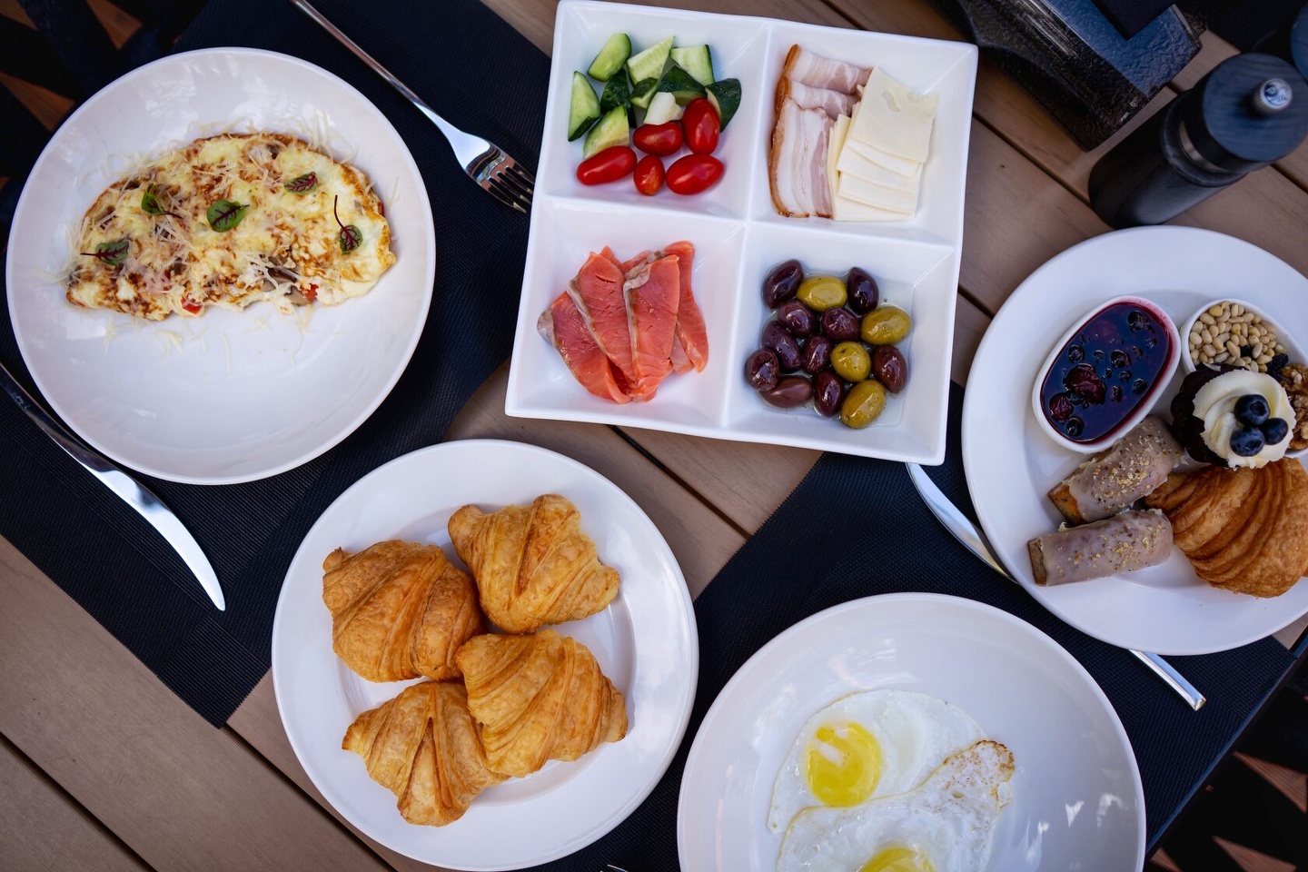 Хвоя в горах - фото 44