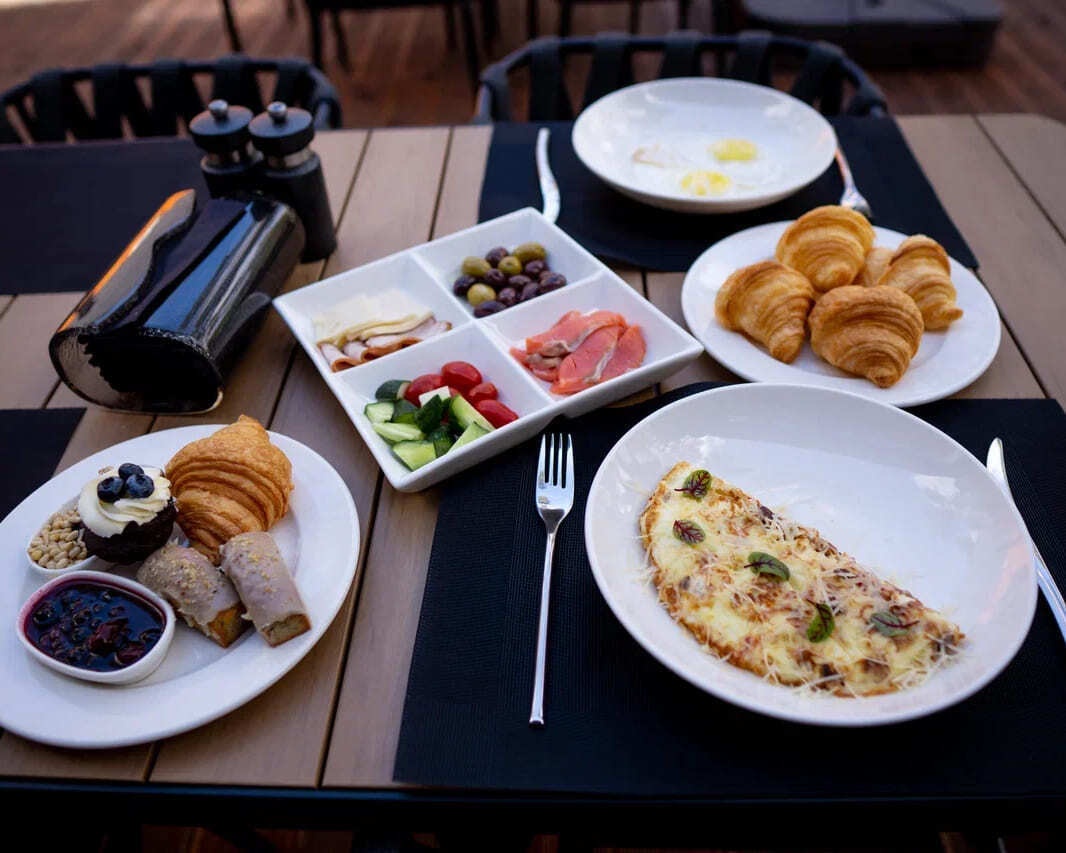 Хвоя в горах - фото 50