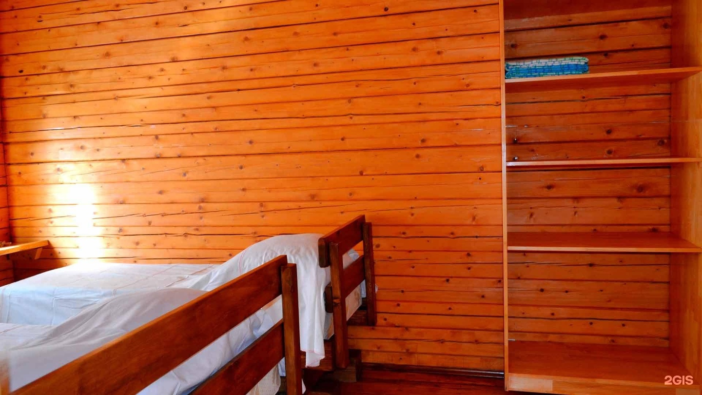 Красные ворота - фото 96