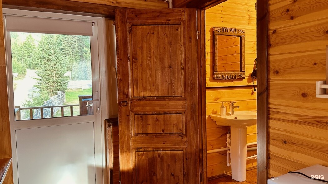 🏠 Двухместный номер с «королевской кроватью» , мини-кухней и отдельным входом на 2 этаже (№7) - фото 9