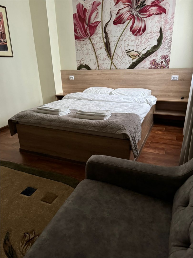 У камина (2 осн.+ 1 доп.) - фото 7