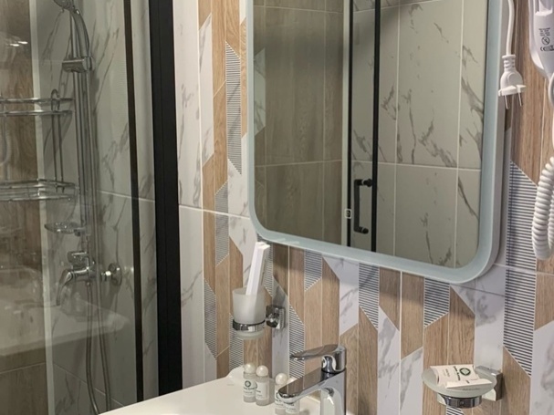 Люкс с балконом - фото 1