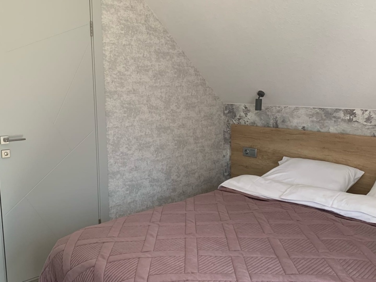 Люкс с балконом - фото 2