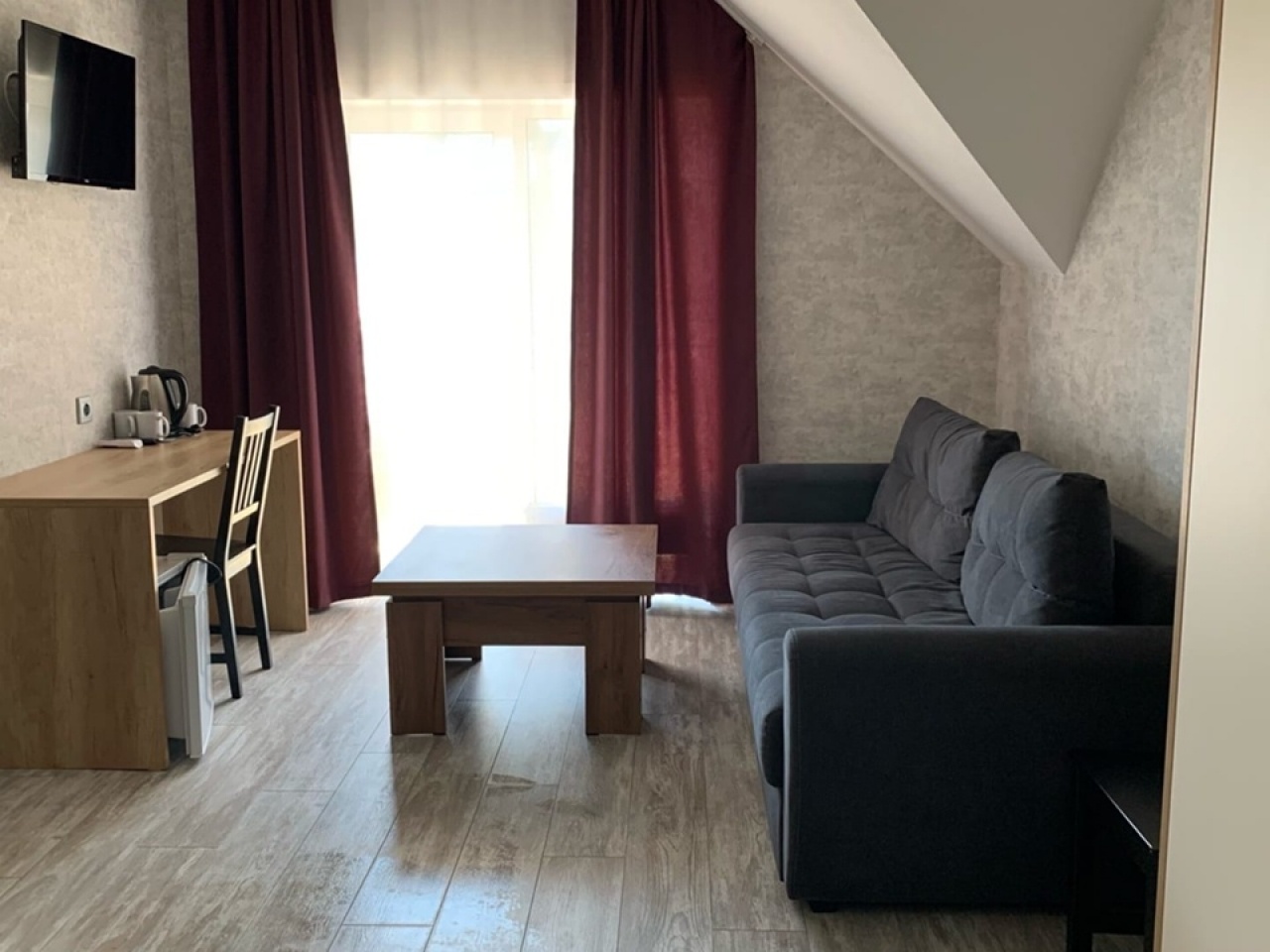 Люкс с балконом - фото 7