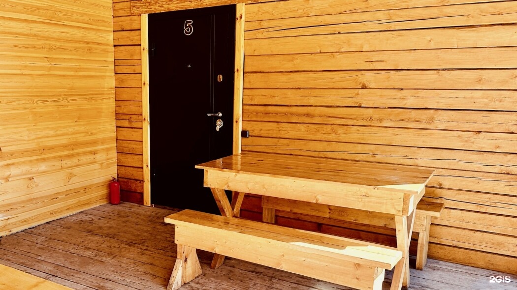 Двухместный номер с двуспальной кроватью и видом на горы (№4 и №5) - фото 2