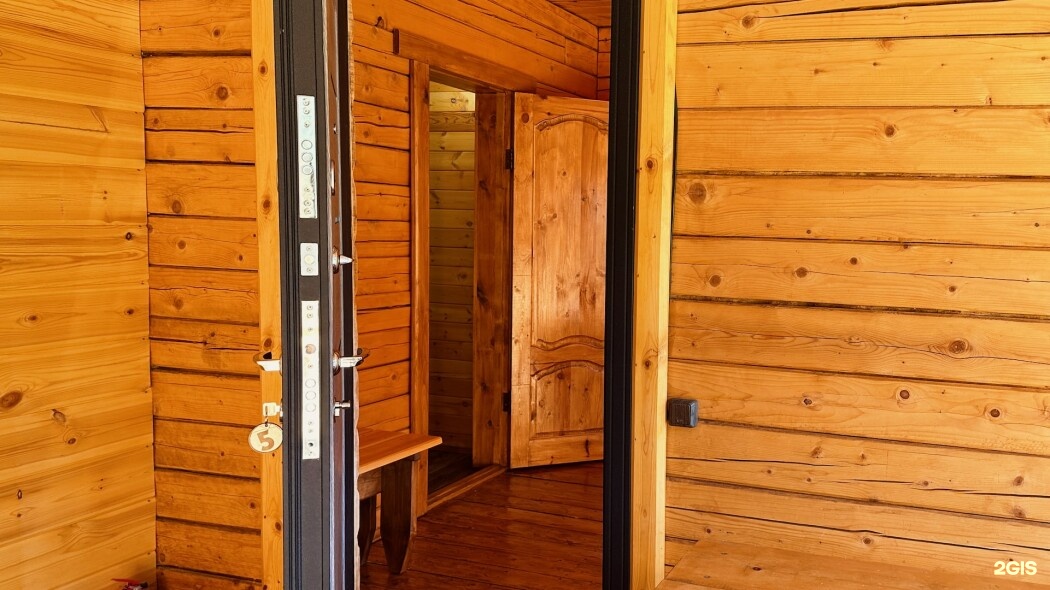 Двухместный номер с двуспальной кроватью и видом на горы (№4 и №5) - фото 3