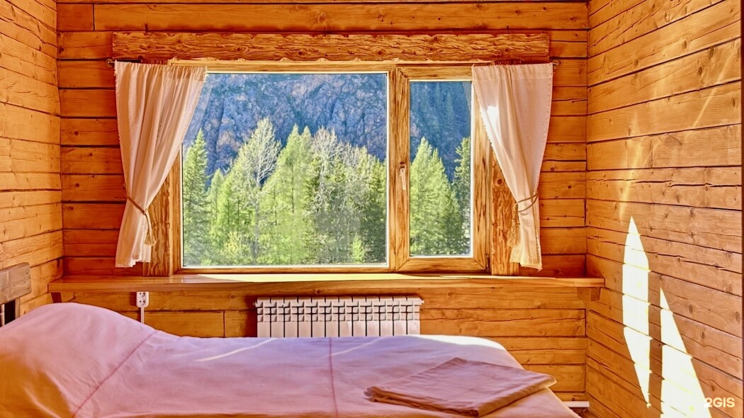 Двухместный номер с двуспальной кроватью и видом на горы (№4 и №5) - фото 5