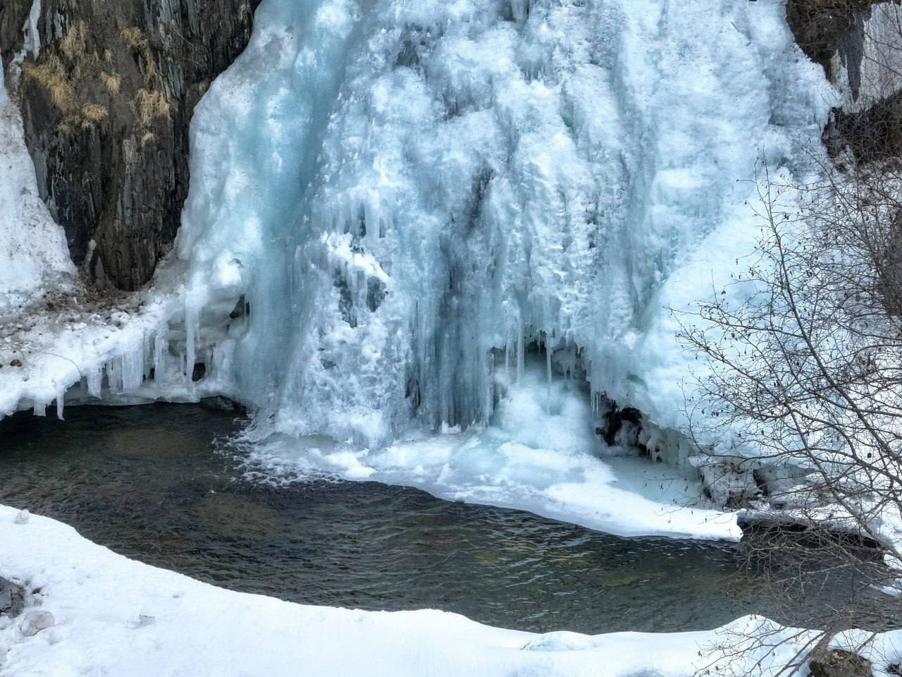 Водопад Корбу - фото 4
