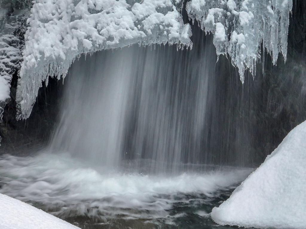 Водопад Корбу - фото 5