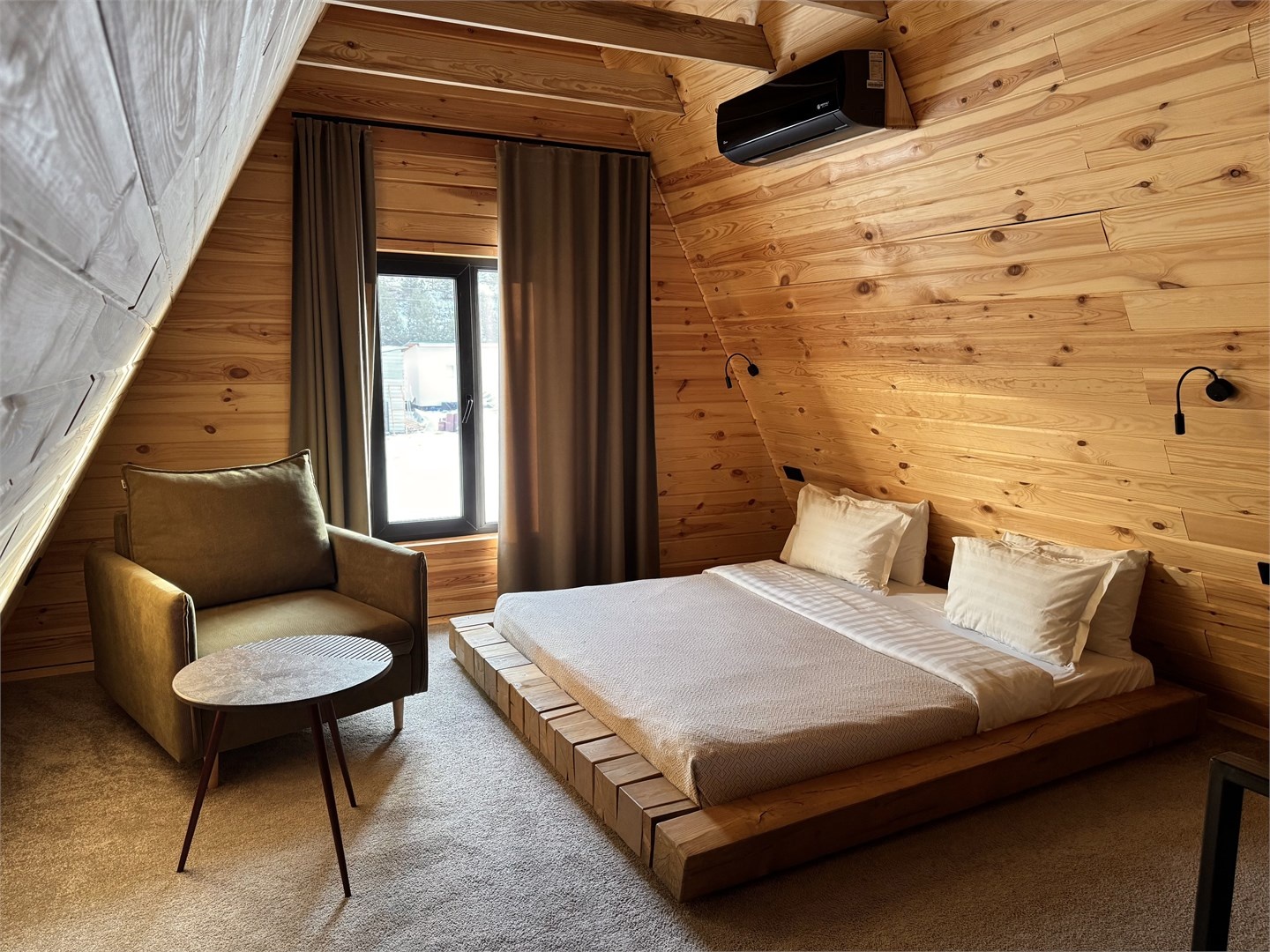 Дом А-фрейм две спальни с видом на горы - фото 7