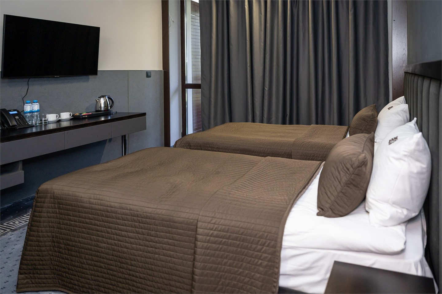 Стандарт с видом на горы Twin (Отель «Югославский») - фото 1