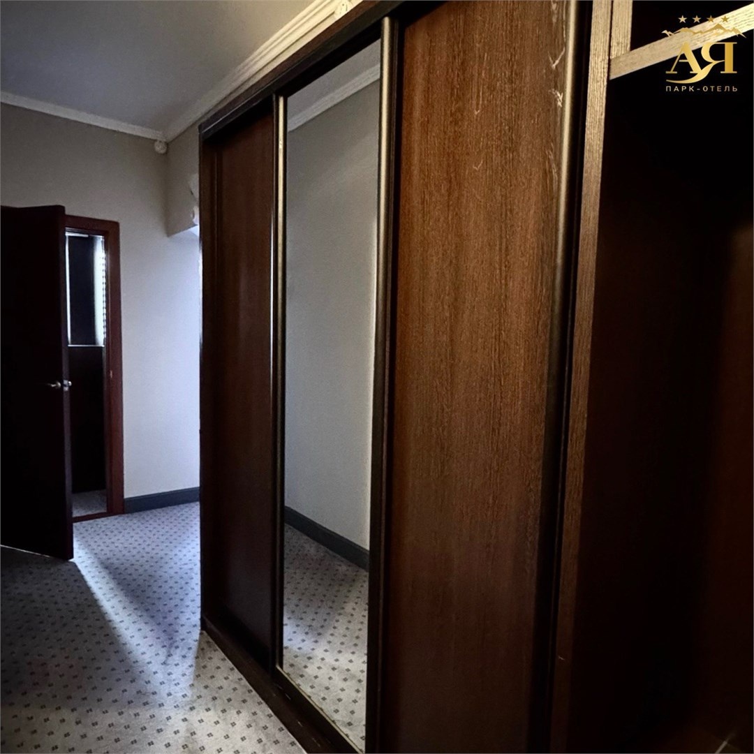 Люкс с видом на озеро (Отель «Югославский») - фото 4