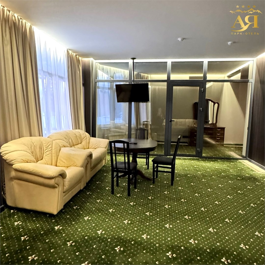 Люкс с террасой  (Отель «Alira Palace») - фото 3