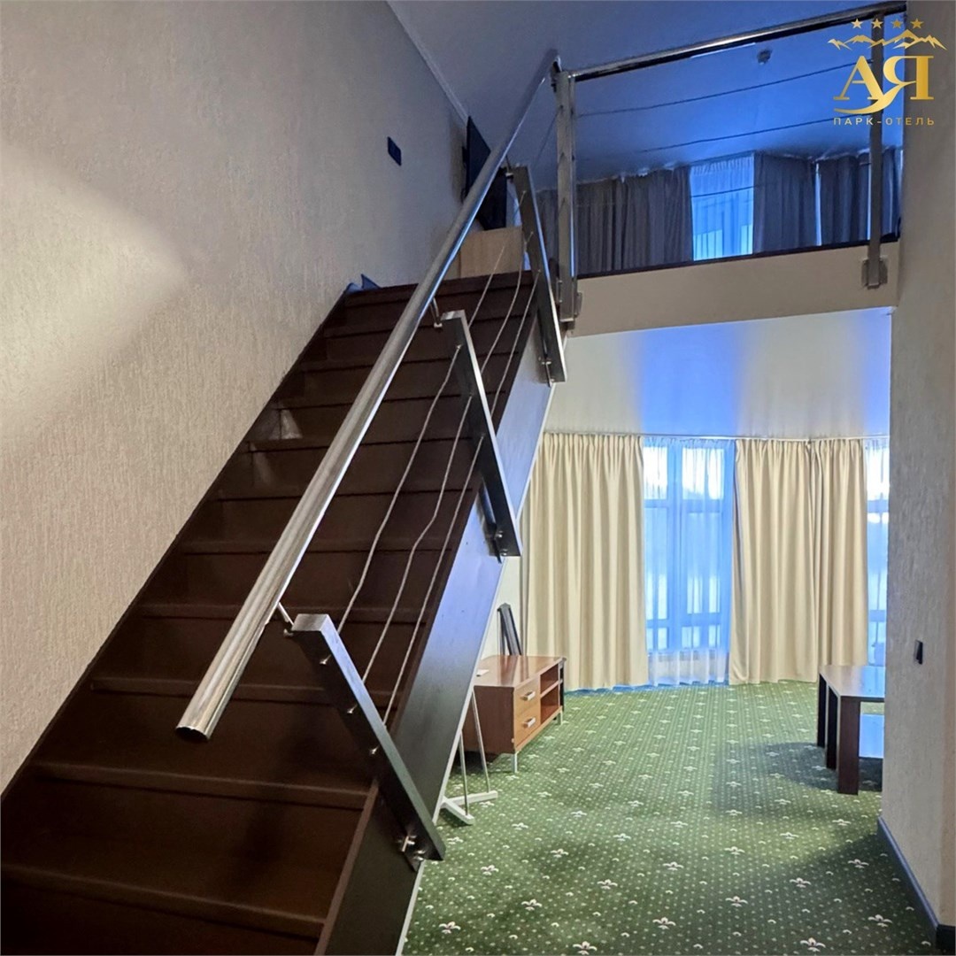 Люкс двухуровневый с видом на озеро (Отель «Alira Palace») - фото 3